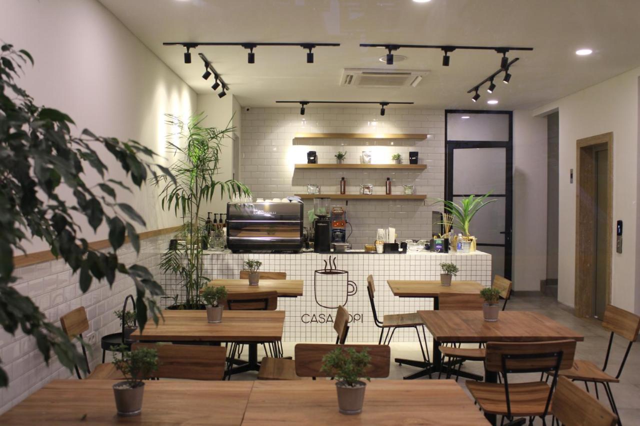 Casa Living Senayan Hotel Jakarta Kültér fotó